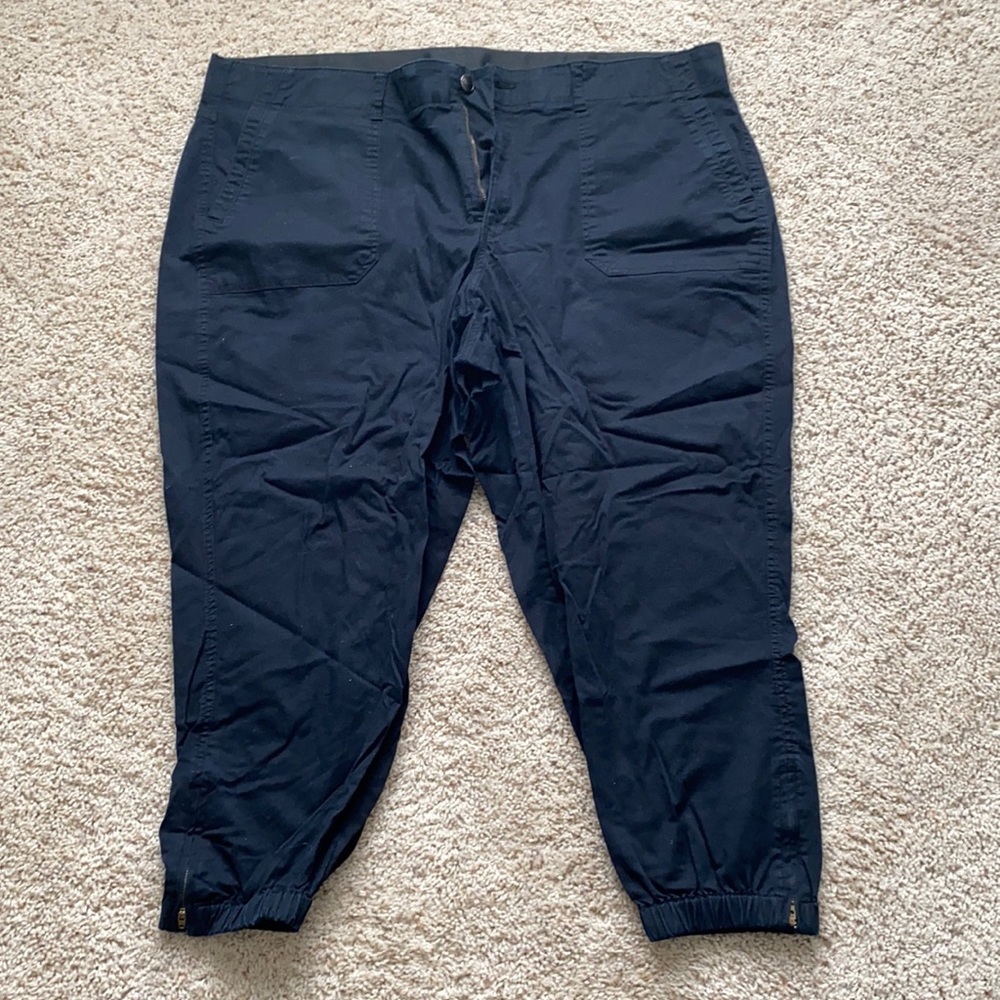 Lane Bryant pants black size 26 elastic leg cuffs